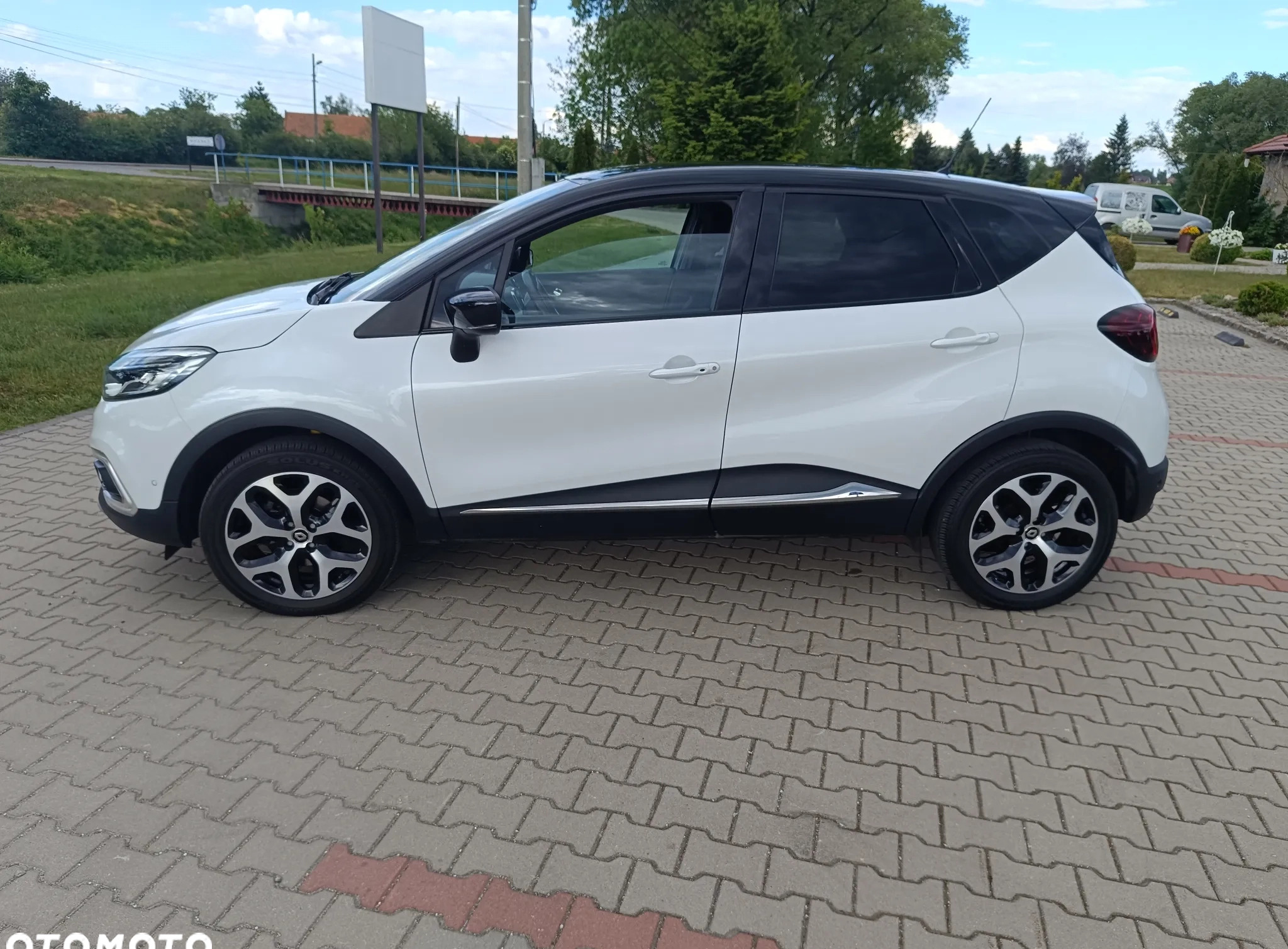 Renault Captur cena 58900 przebieg: 53000, rok produkcji 2020 z Paczków małe 704